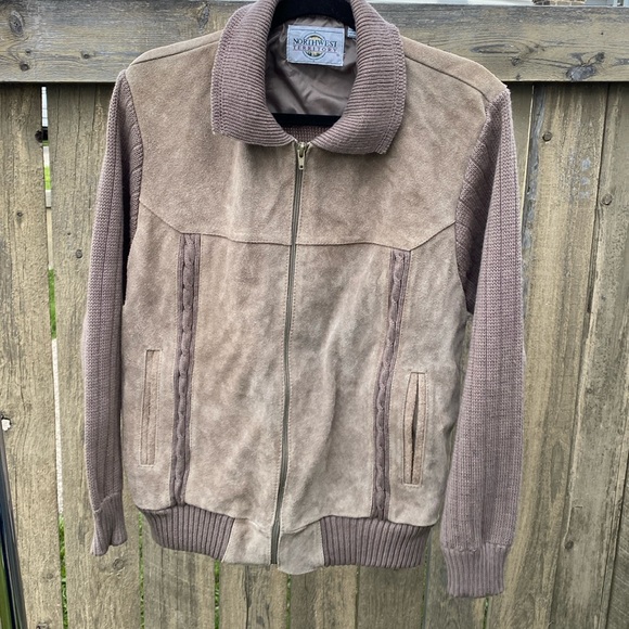 VINTAGE NORTHWEST TERRITORY Cable Knit Acrylic, Genuine Leather Jacket ~6463-001 - Picture 1 of 6